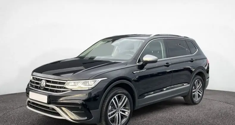 Photo 1 : Volkswagen Tiguan 2022 Petrol