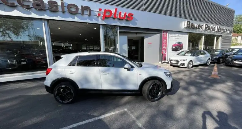 Photo 1 : Audi Q2 2022 Petrol