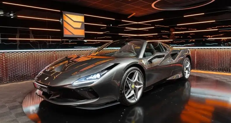 Photo 1 : Ferrari F8 2021 Essence