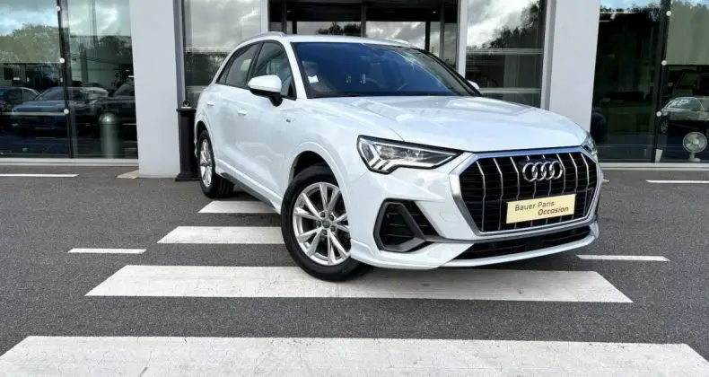 Photo 1 : Audi Q3 2019 Petrol