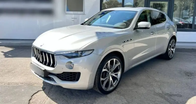 Photo 1 : Maserati Levante 2019 Essence