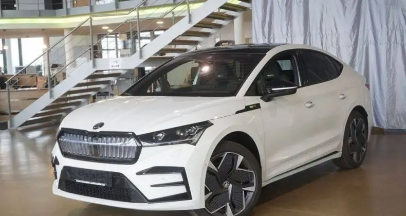 Photo 1 : Skoda Enyaq 2022 Électrique