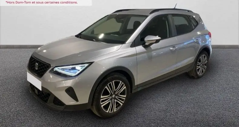 Photo 1 : Seat Arona 2023 Petrol