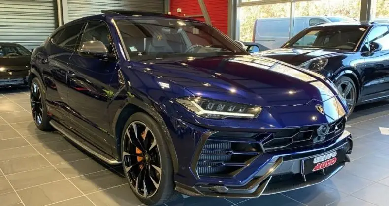 Photo 1 : Lamborghini Urus 2021 Petrol