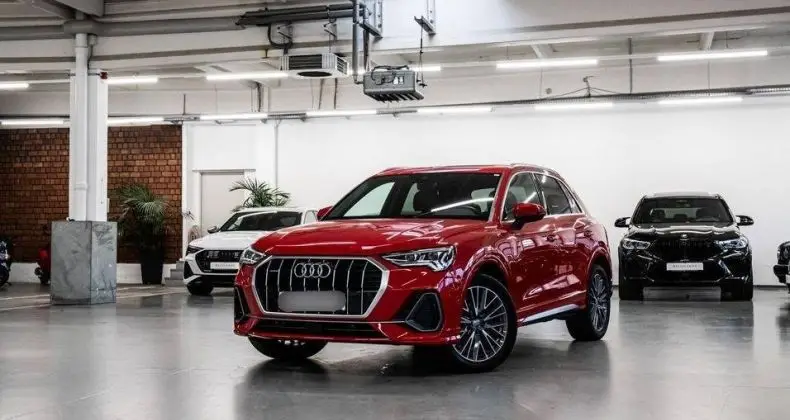 Photo 1 : Audi Q3 2019 Petrol