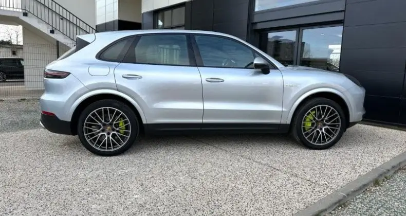 Photo 1 : Porsche Cayenne 2018 Hybrid