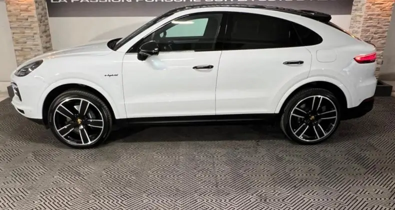 Photo 1 : Porsche Cayenne 2021 Hybride