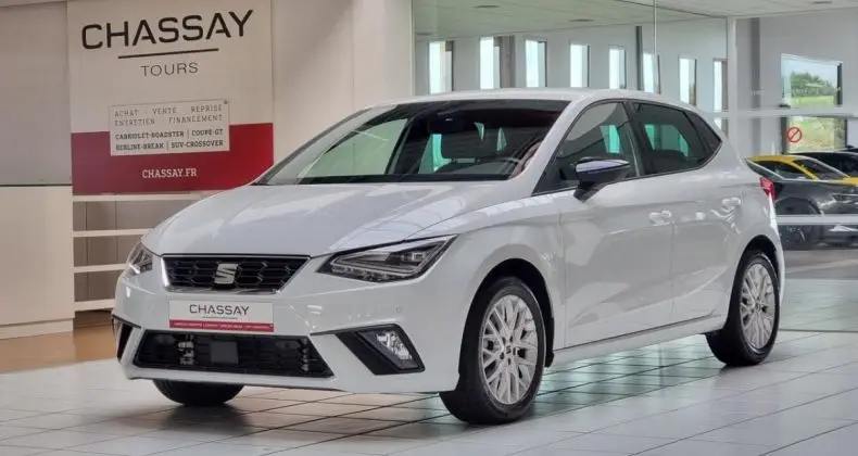 Photo 1 : Seat Ibiza 2023 Petrol