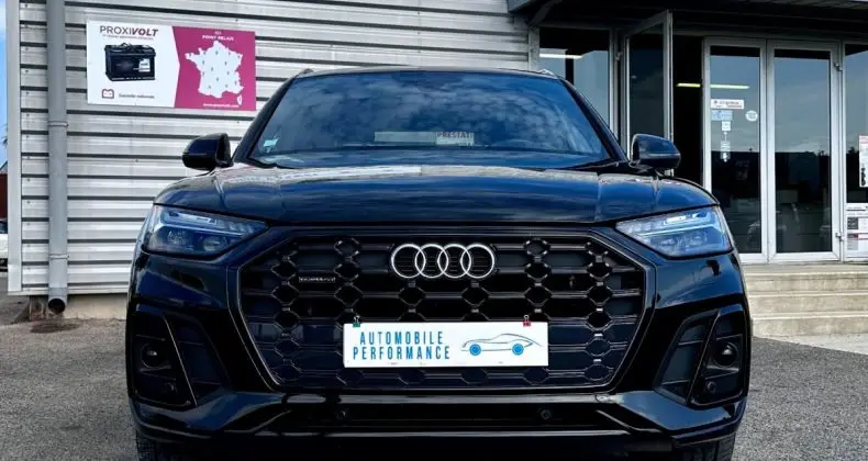 Photo 1 : Audi Q5 2021 Hybride