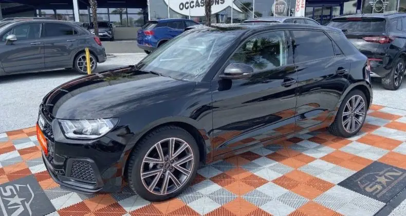 Photo 1 : Audi A1 2023 Petrol