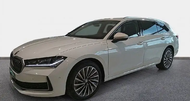 Photo 1 : Skoda Superb 2024 Petrol