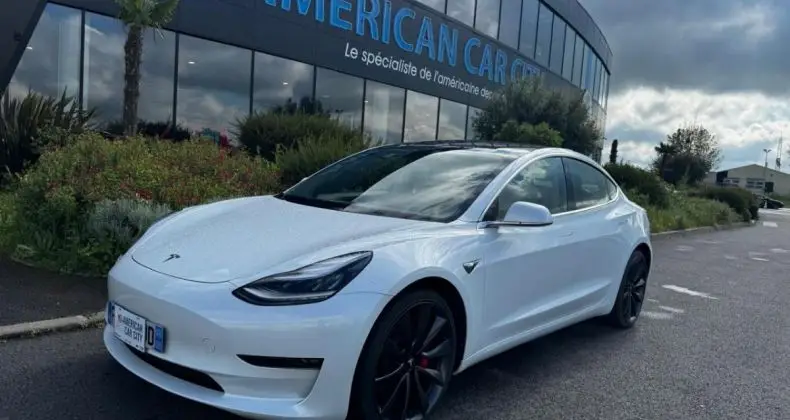 Photo 1 : Tesla Model 3 2020 Electric