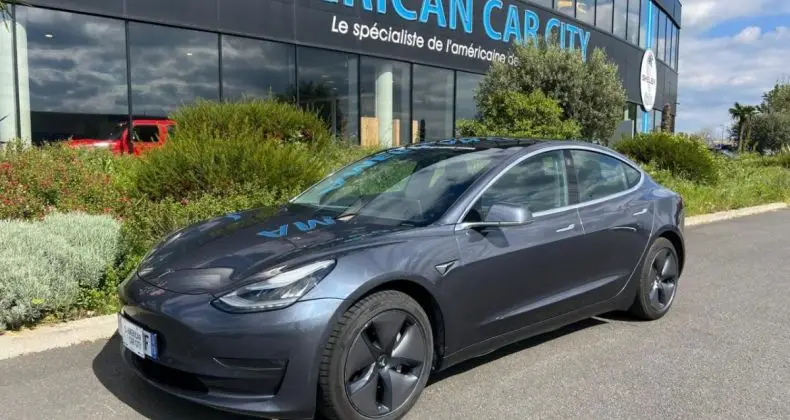 Photo 1 : Tesla Model 3 2020 Electric