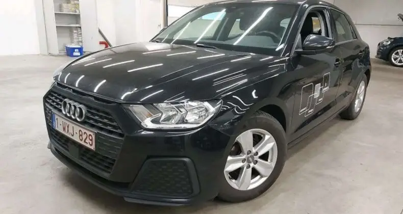 Photo 1 : Audi A1 2019 Essence