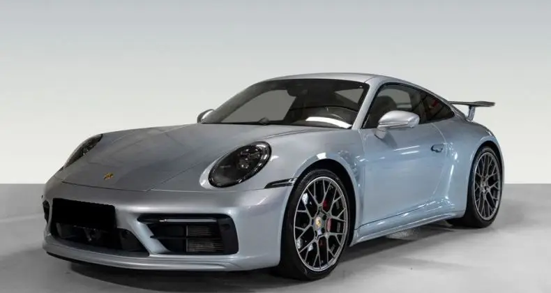 Photo 1 : Porsche 992 2020 Essence