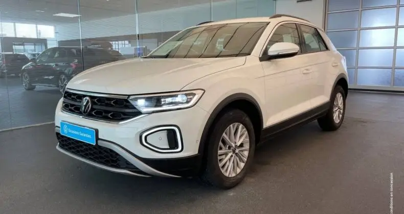 Photo 1 : Volkswagen T-roc 2023 Essence