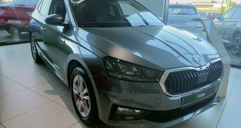 Photo 1 : Skoda Fabia 2024 Essence