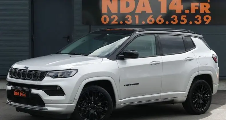 Photo 1 : Jeep Compass 2023 Hybrid