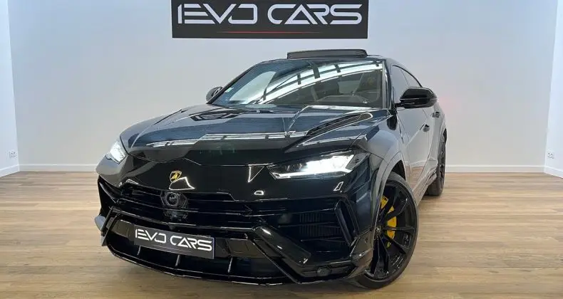 Photo 1 : Lamborghini Urus 2023 Essence