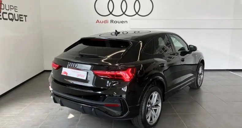 Photo 1 : Audi Q3 2023 Hybrid