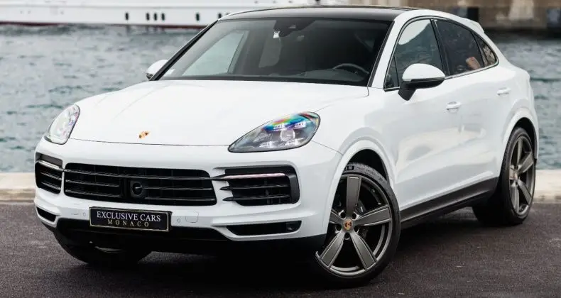 Photo 1 : Porsche Cayenne 2020 Petrol