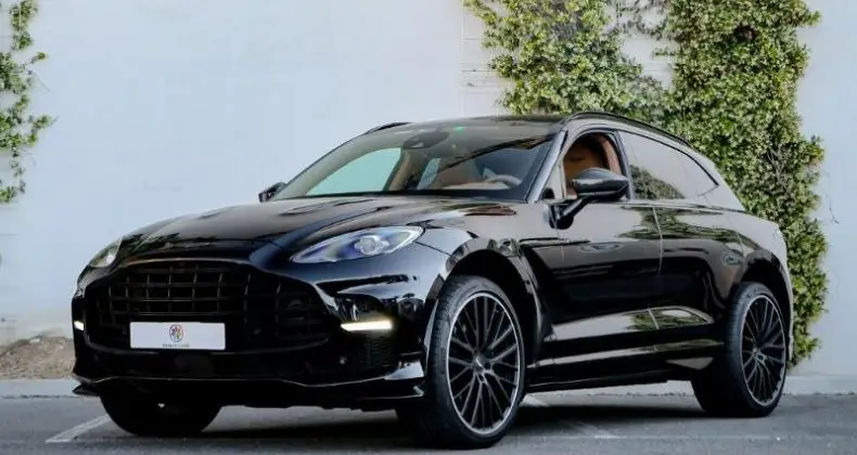 Photo 1 : Aston Martin Dbx 2022 Petrol