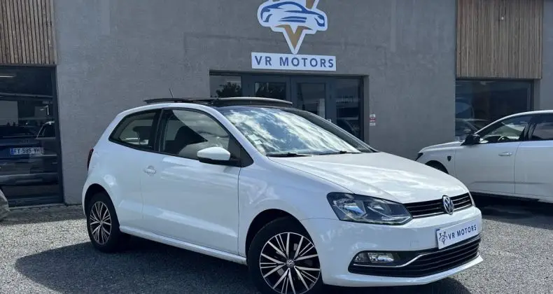 Photo 1 : Volkswagen Polo 2016 Petrol