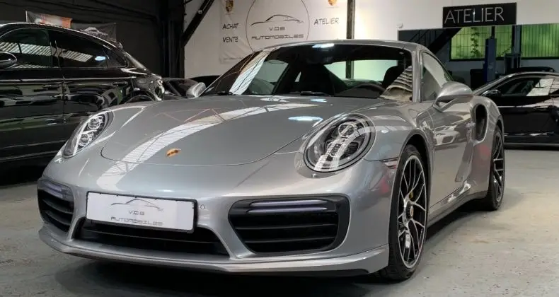 Photo 1 : Porsche 991 2018 Petrol