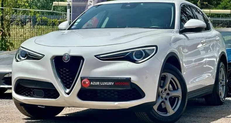 Photo 1 : Alfa Romeo Stelvio 2017 Petrol