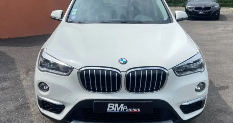 Photo 1 : Bmw X1 2017 Petrol