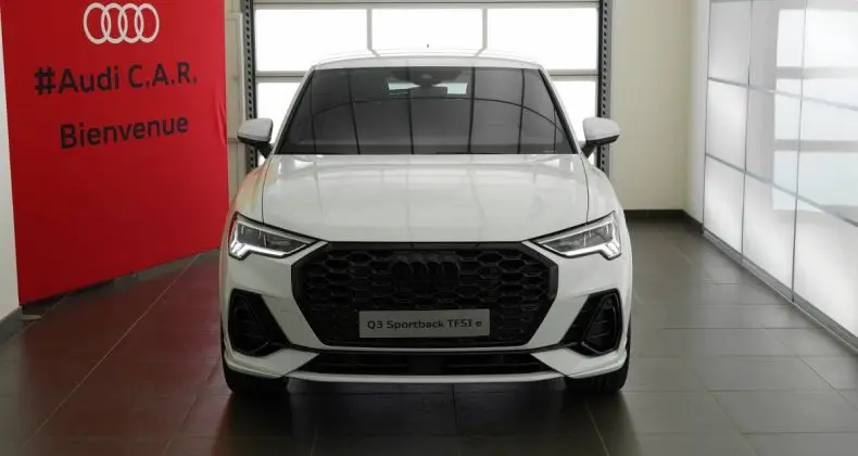 Photo 1 : Audi Q3 2024 Hybrid