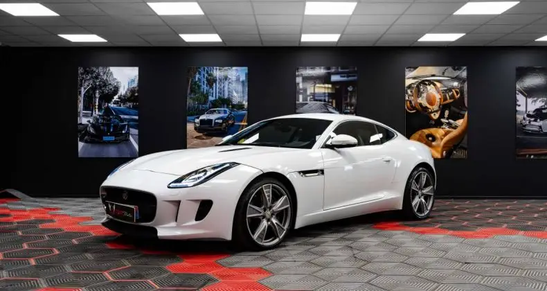 Photo 1 : Jaguar F-type 2015 Petrol