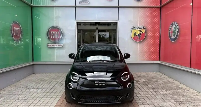 Photo 1 : Fiat 500 2024 Electric