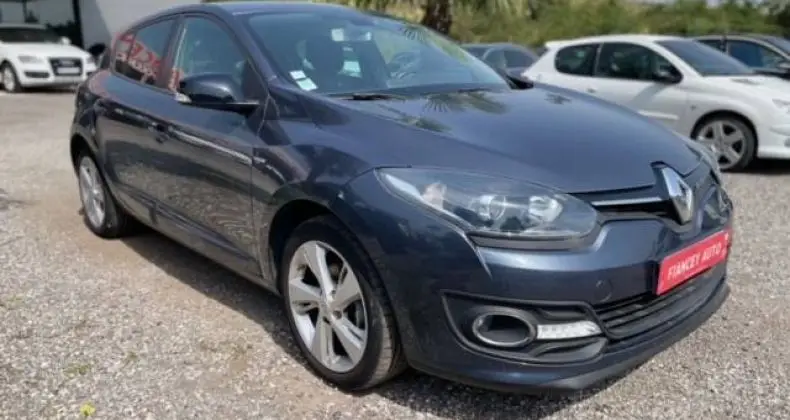 Photo 1 : Renault Megane 2015 Essence