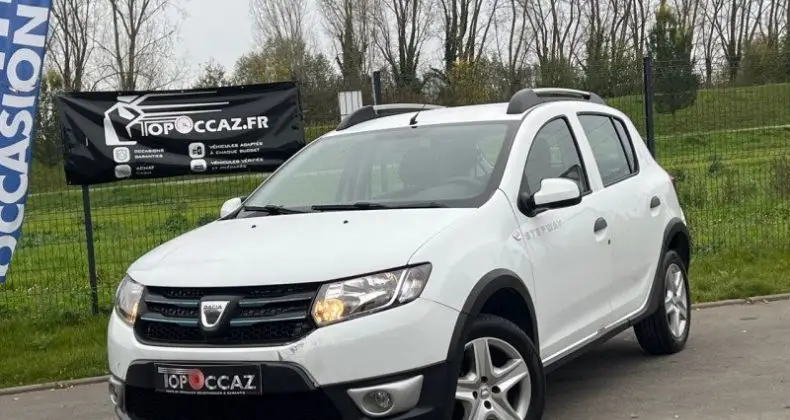 Photo 1 : Dacia Sandero 2016 Petrol