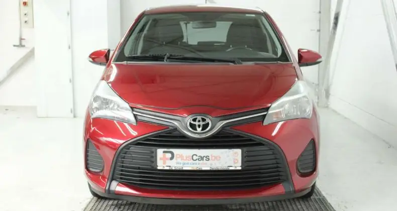 Photo 1 : Toyota Yaris 2016 Petrol