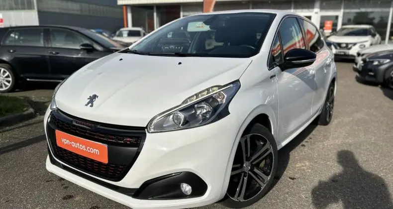 Photo 1 : Peugeot 208 2018 Essence