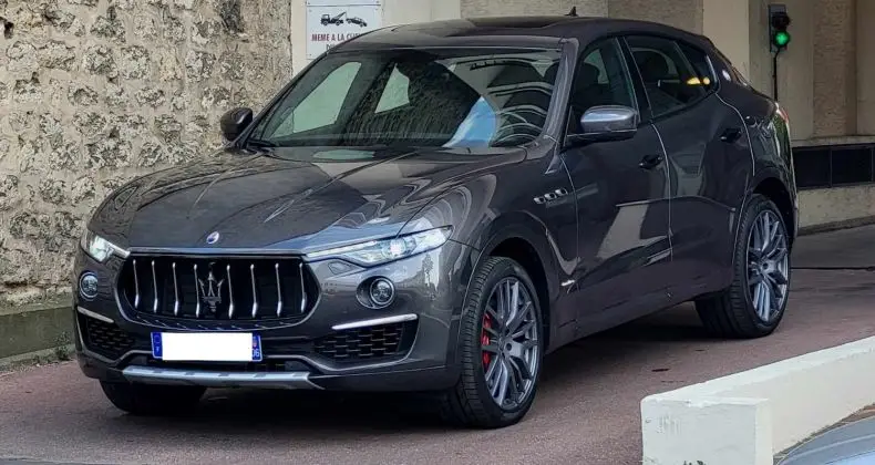 Photo 1 : Maserati Levante 2018 Essence