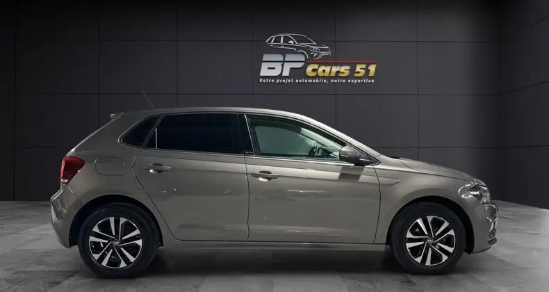 Photo 1 : Volkswagen Polo 2021 Essence