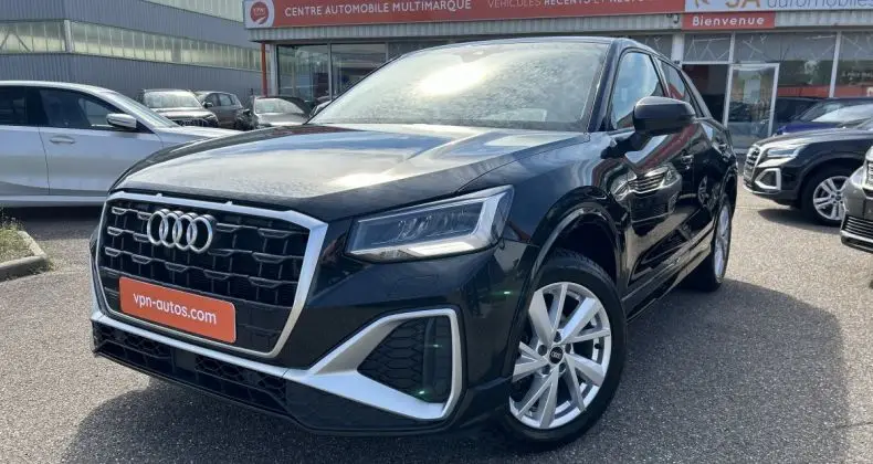 Photo 1 : Audi Q2 2022 Petrol