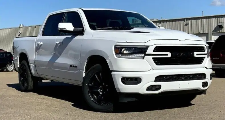 Photo 1 : Dodge Ram 2022 Petrol