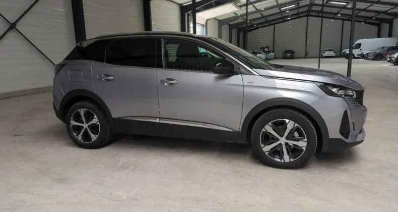 Photo 1 : Peugeot 3008 2023 Diesel