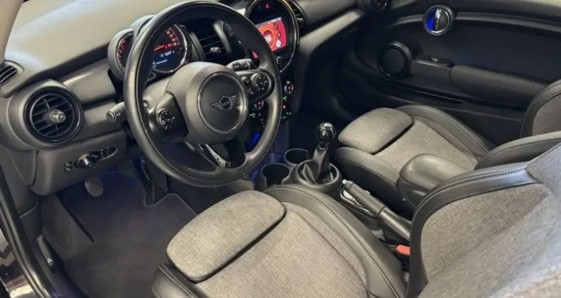 Photo 1 : Mini Cooper 2019 Petrol