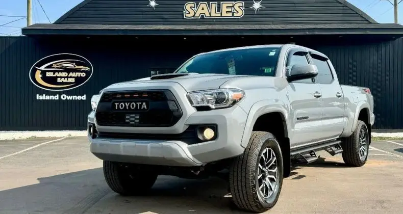 Photo 1 : Toyota Tacoma 2020 Petrol