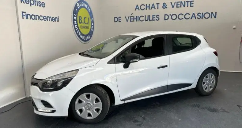 Photo 1 : Renault Clio 2018 Diesel