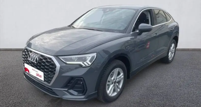 Photo 1 : Audi Q3 2023 Hybrid