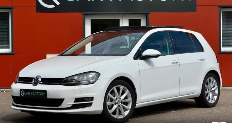 Photo 1 : Volkswagen Golf 2015 Petrol