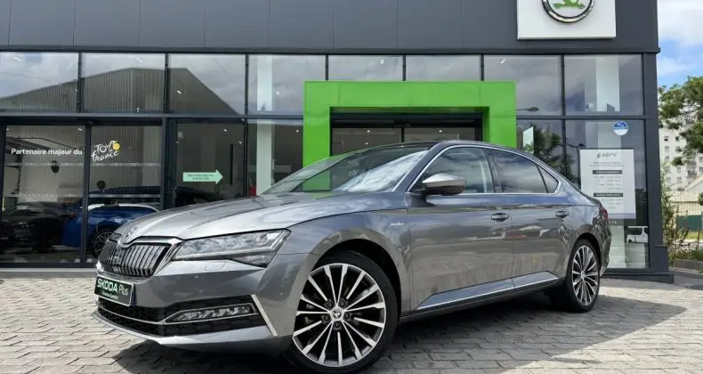 Photo 1 : Skoda Superb 2023 Hybride