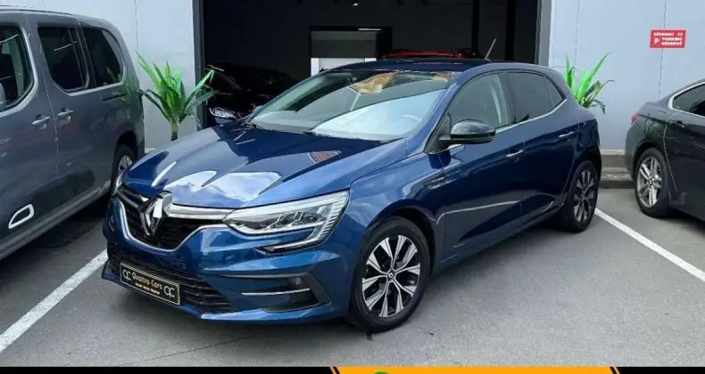 Photo 1 : Renault Megane 2021 Essence