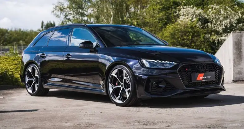 Photo 1 : Audi Rs4 2023 Essence